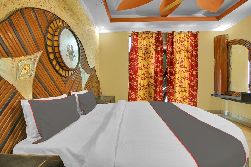 Live on DEL5792, Paschim Vihar Delhi, Delhi