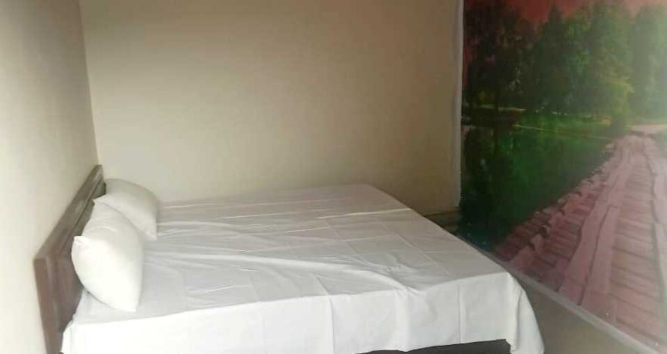 OYO Hotel Crown Plaza, Bulandshahr, Bulandshahr