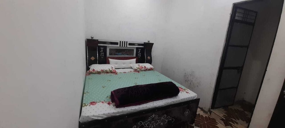 POP 80826F Hotel Sunrise , Budhana, Budhana