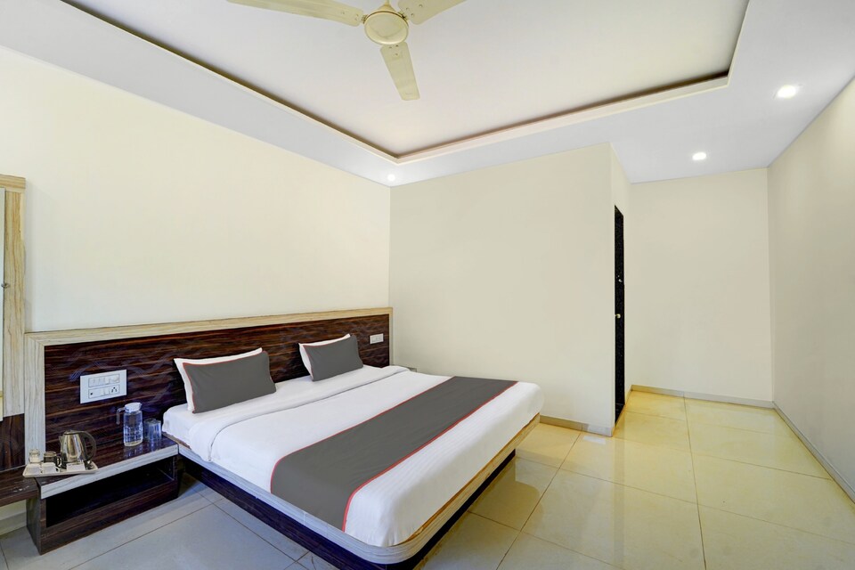 Flagship Hotel The Mulberry Residency, Mahabaleshwar, Mahabaleshwar