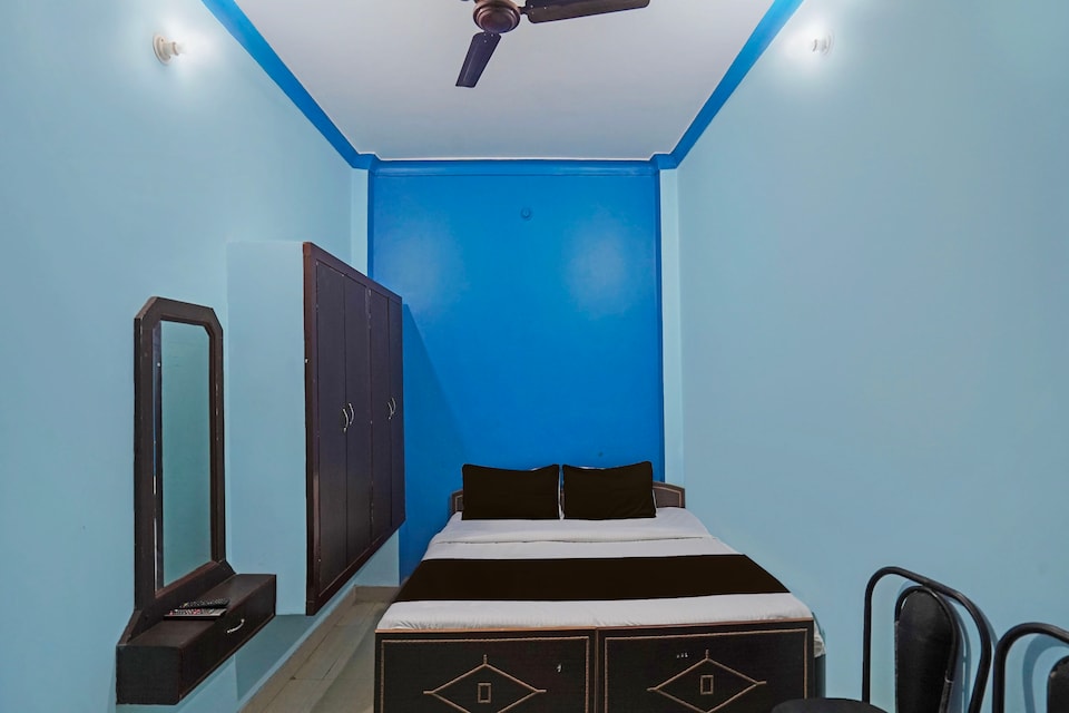 OYO Home A Paying Guest House, Lanka, Varanasi