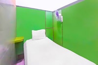 SPOT ON 92236 Kediri Family Homestay