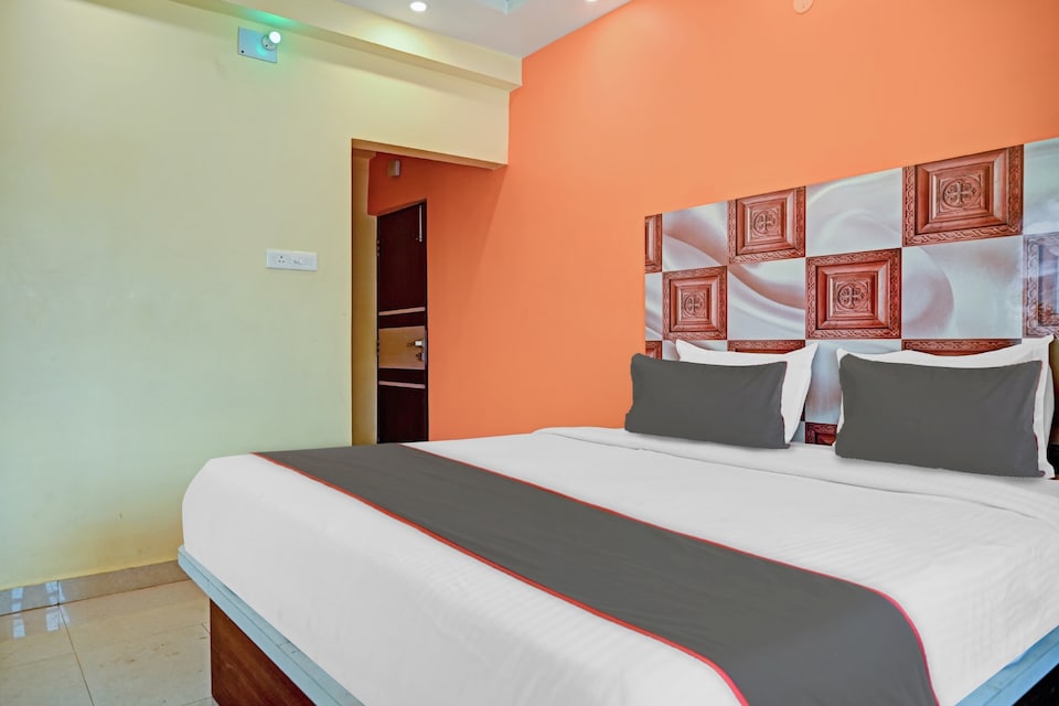 Hotel O S.S Hotel Near Netaji Subhash Chandra Bose International Airport , New Town, Kolkata