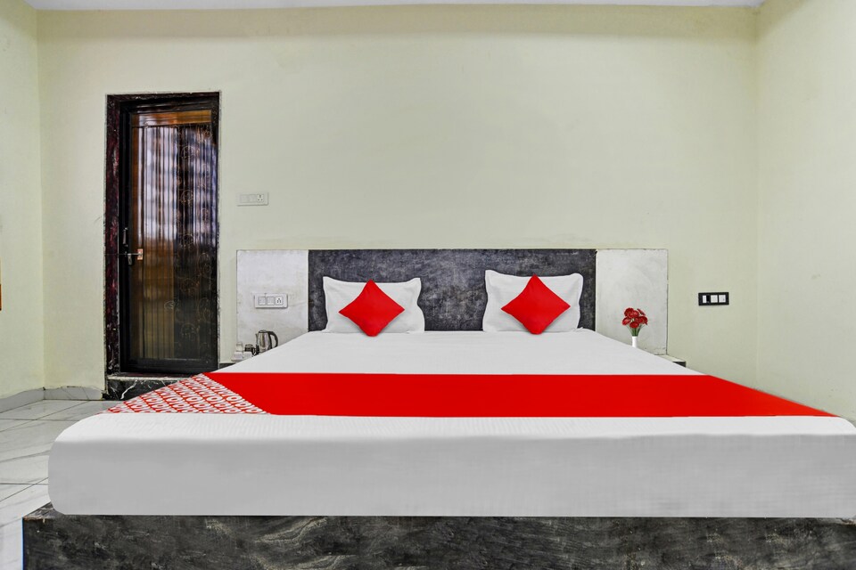 OYO Flagship 80837G Hotel Ashwamegh, Vijay Nagar Indore, Indore