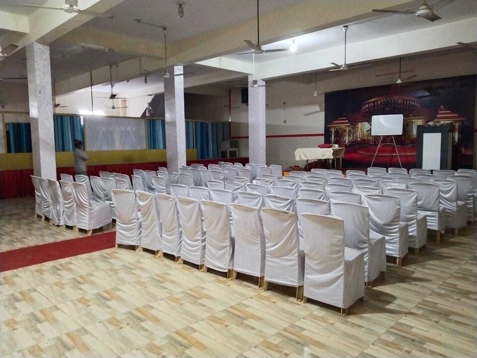 OYO Rudraraj Villa Hotel, Satna, Satna