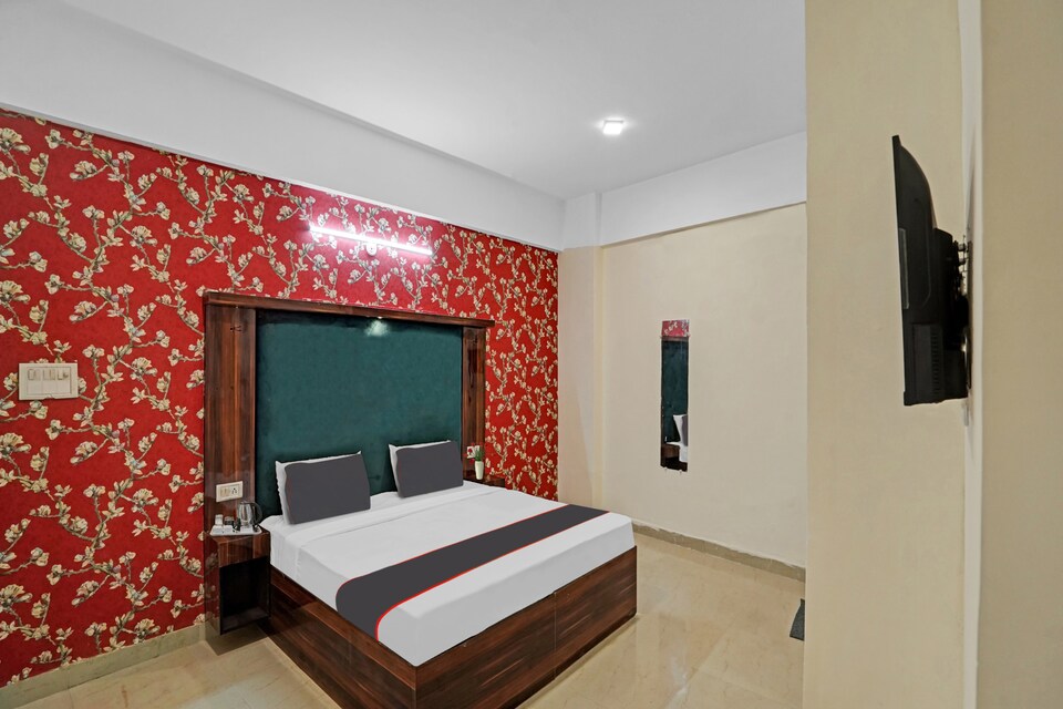 Collection O Hotel Townview, Vaishali Kaushambi Metro, Ghaziabad