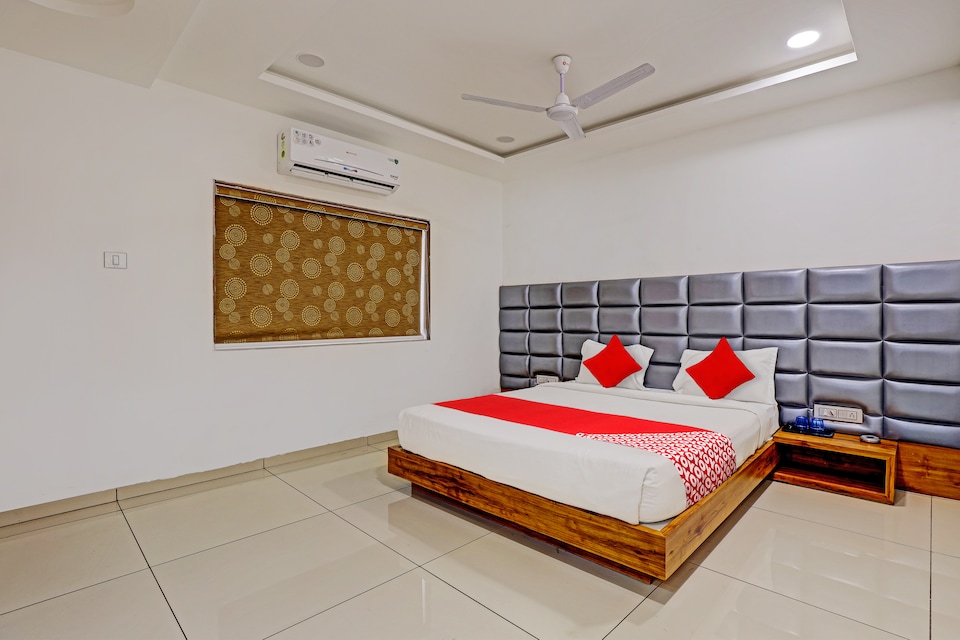 Collection O 80846K Hotel Fun Point, Gnaesh Chokdi, Anand