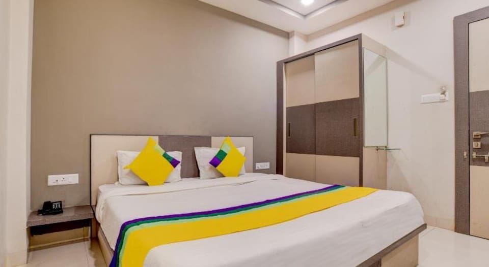 OYO 808501 Hotel Royal Paradise, Jabalpur, Jabalpur