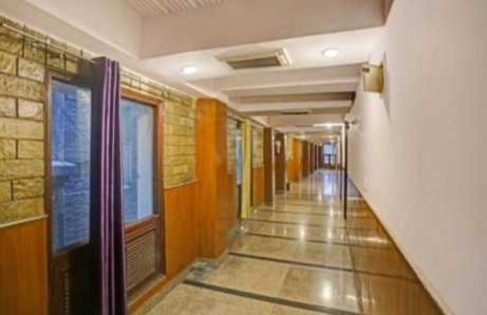 POP 80850H Silver Inn , New Friends Colony Delhi, Delhi