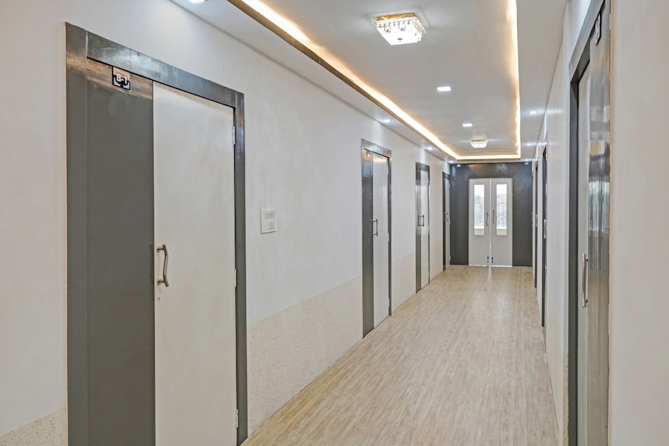 Hotel O Mr Crown Inn To Inn, Vikas Nagar Lucknow, Lucknow