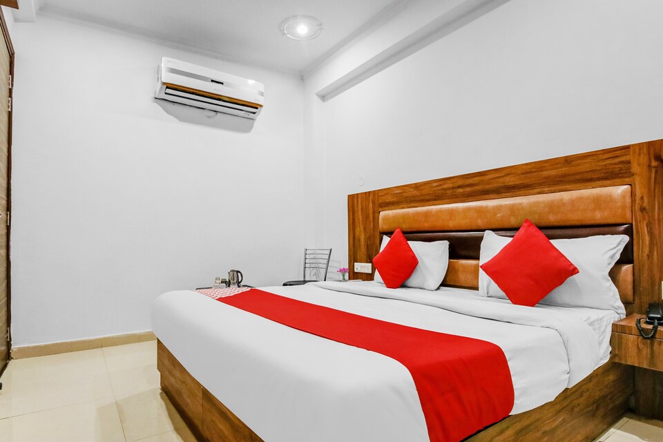 Live on DEL2360 , Chhatarpur Delhi, Delhi