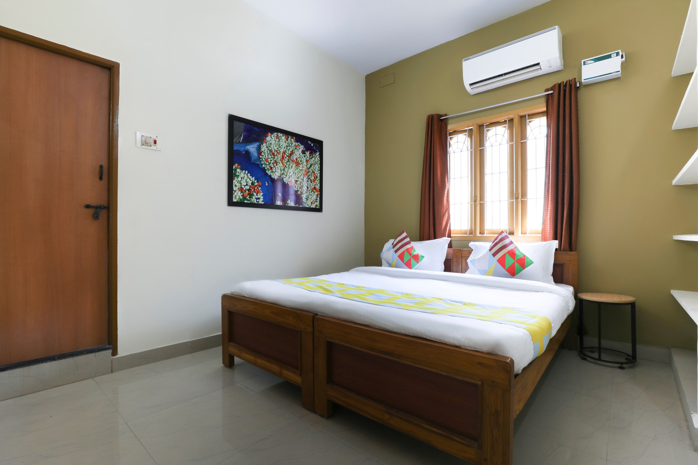Home Hotels in Nelson Manickam Road, Chennai Starting ₹599 Upto 78