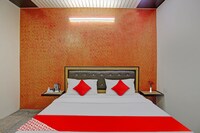 Hotel O Signature Guest House