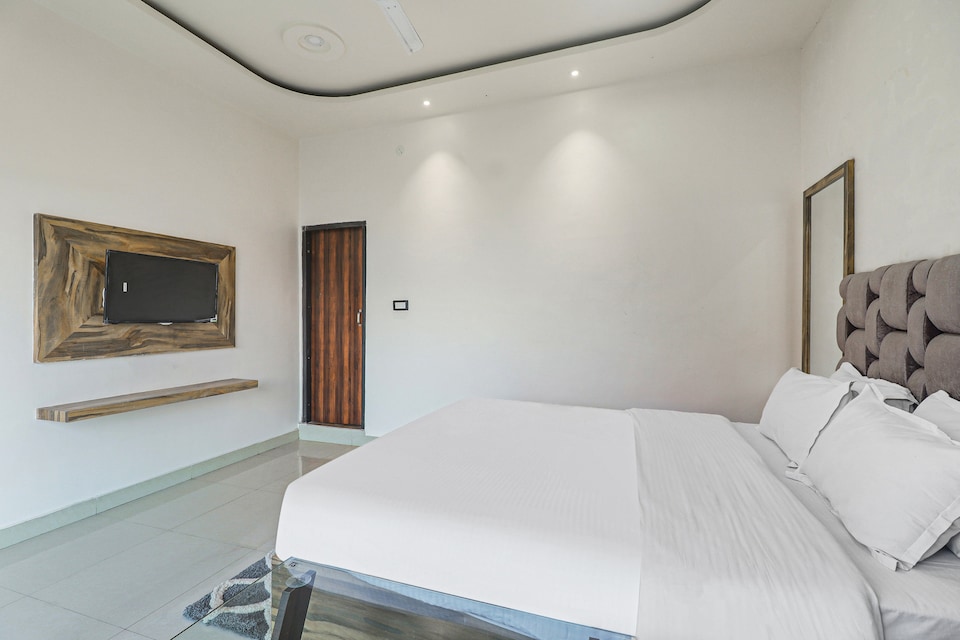 POP 80864E Krishna Inn Hotel & Banquet, Piska More, Ranchi