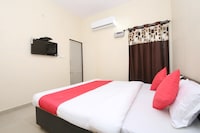 Hotel O Shree Hari