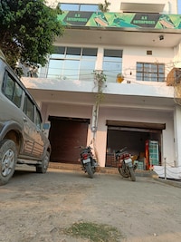 SPOT ON HOME 80876J Green Stay