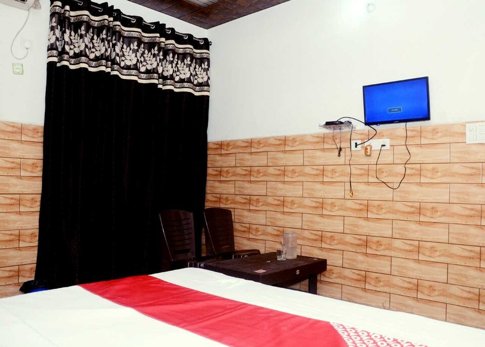 POP Hotel Krishna Krishti Palace, Meerut, Meerut