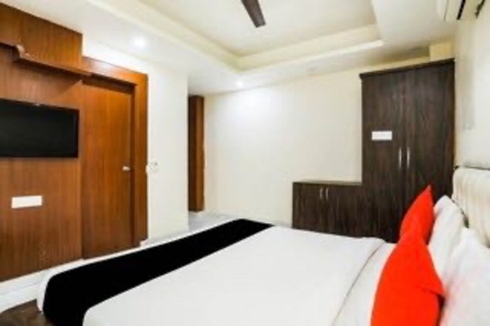 OYO Flagship Hotel Legend Stays, Dwarka Delhi, Delhi
