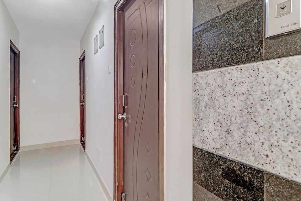 Hotel O R K SERENITY LUXURY ROOMS, Hitech City Hyderabad, Hyderabad