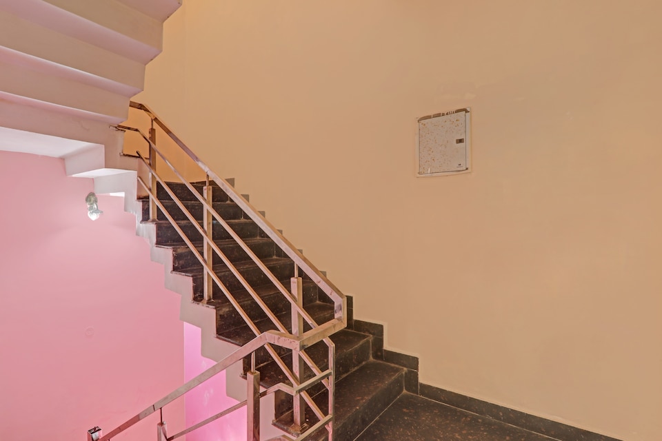Hotel O New Royal Inn, Gomti Nagar Lucknow, Lucknow