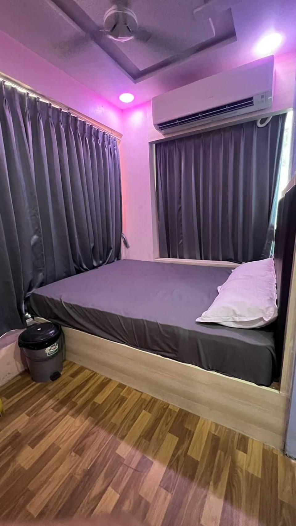 OYO Home Heritage Room, Airport Surat, Surat