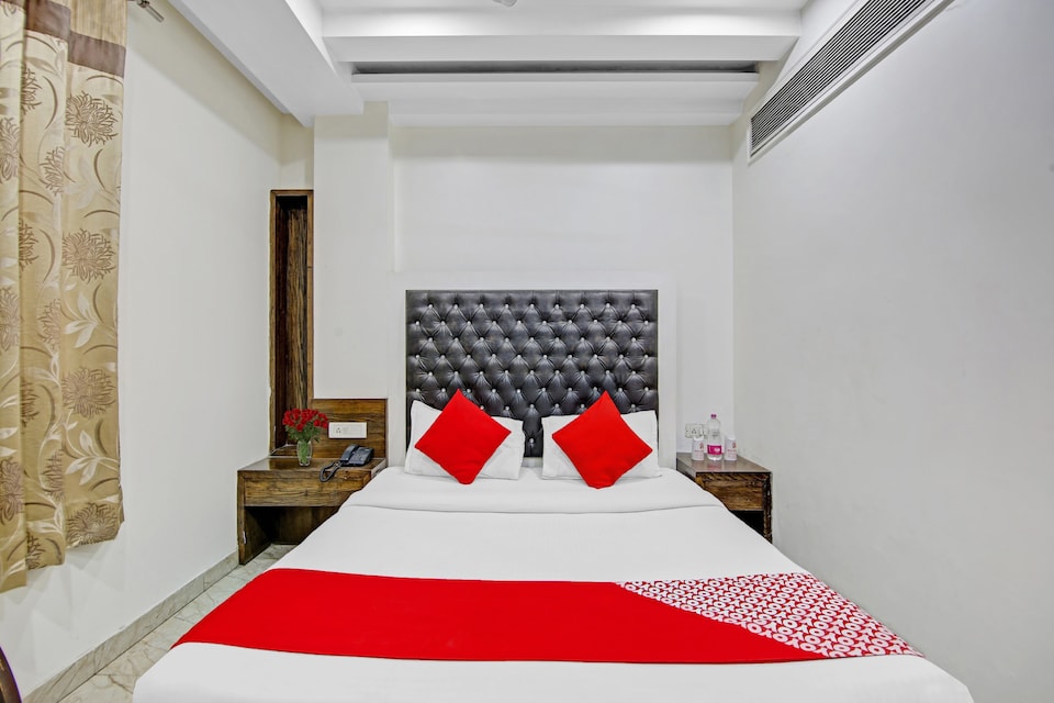 Hotel O Saffron Inn , Paharganj Delhi, Delhi