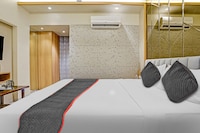 Townhouse OAK HOTEL SPRINGS LODGING.