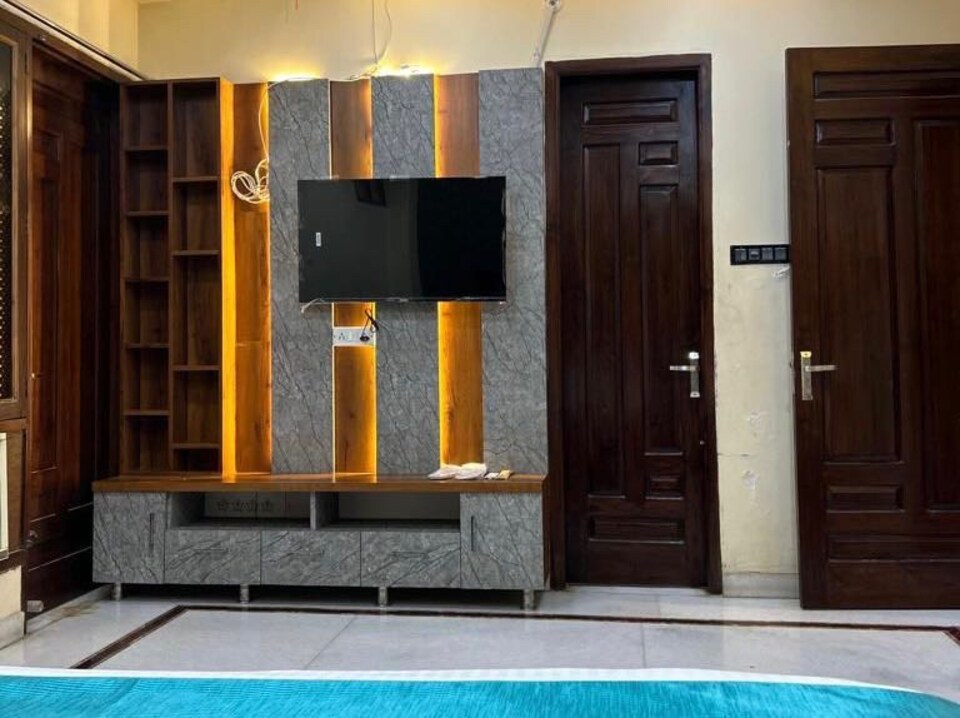 OYO 80902B Devi Paying Guest House, Lanka, Varanasi