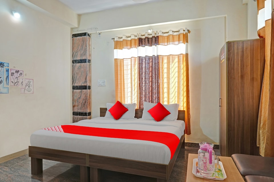 OYO 809032 Chalukya Comforts, Kengeri - Rajarajeshwari Nagar Bangalore, Bangalore