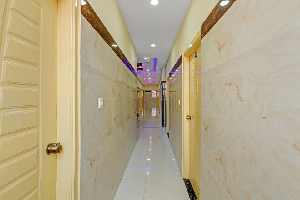Hotel O SREE LAKSHMI COMFORT, Peenya Bangalore, Bangalore