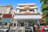 OYO Flagship 809094 Hotel Luxury 8