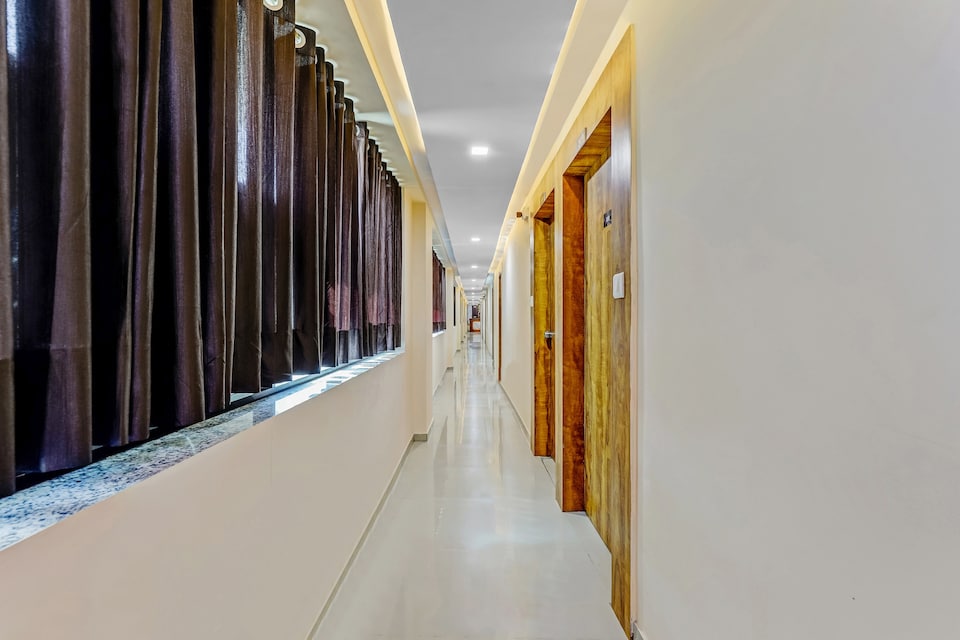 OYO 809103 HOTEL DREAMLAND, Chandkheda Ahmedabad, Ahmedabad