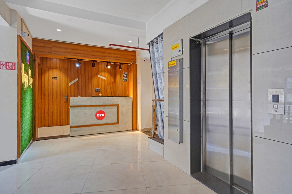 Flagship Hotel Happy Stay, Surat Railway Station, Surat