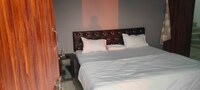 SPOT ON Hotel Paradise Inn
