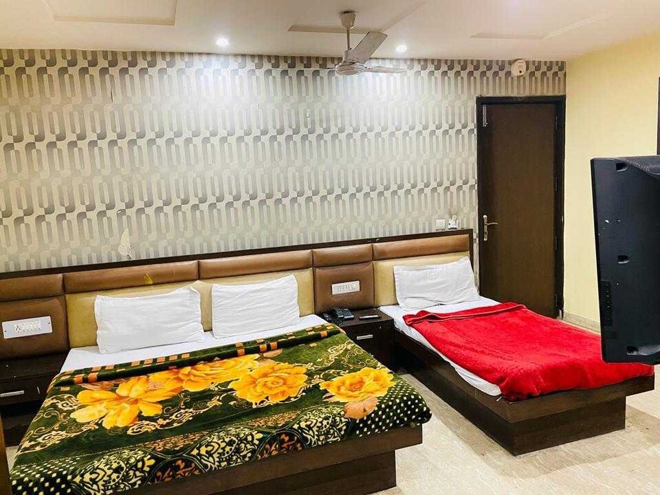 POP 80915B The Darshan Palace , Chhatarpur Delhi, Delhi