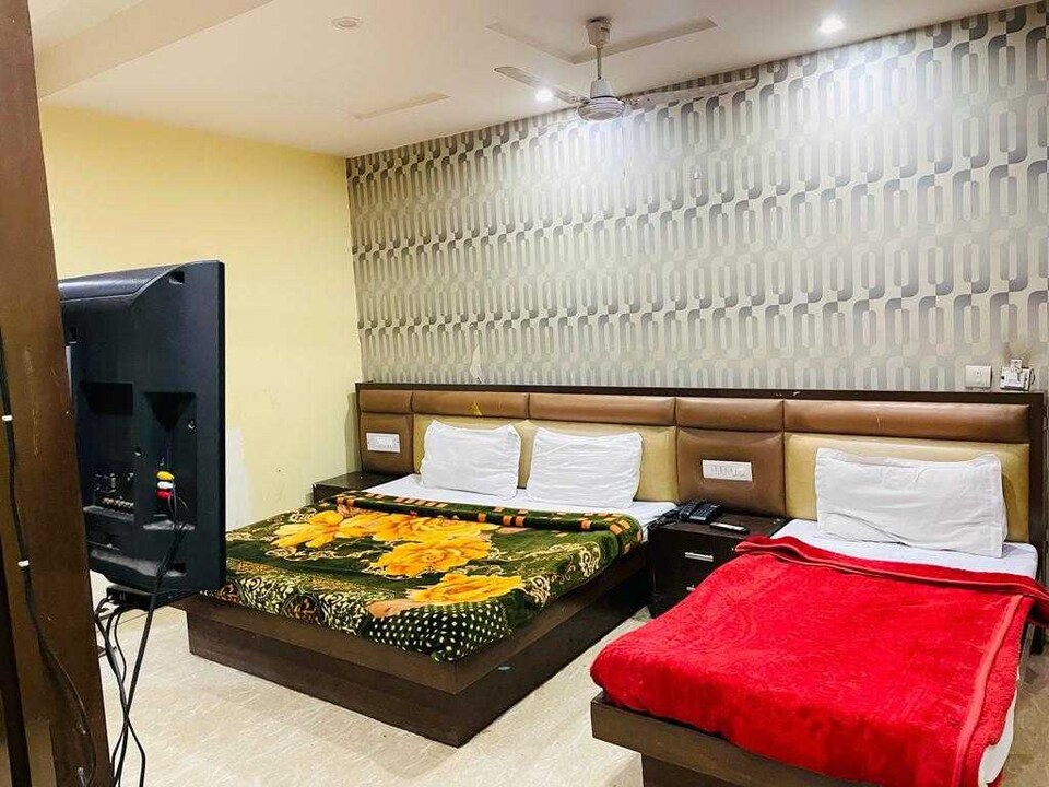 POP 80915B The Darshan Palace , Chhatarpur Delhi, Delhi