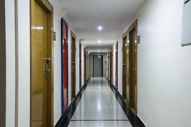 OYO 809219 Hotel Sashi Paradise