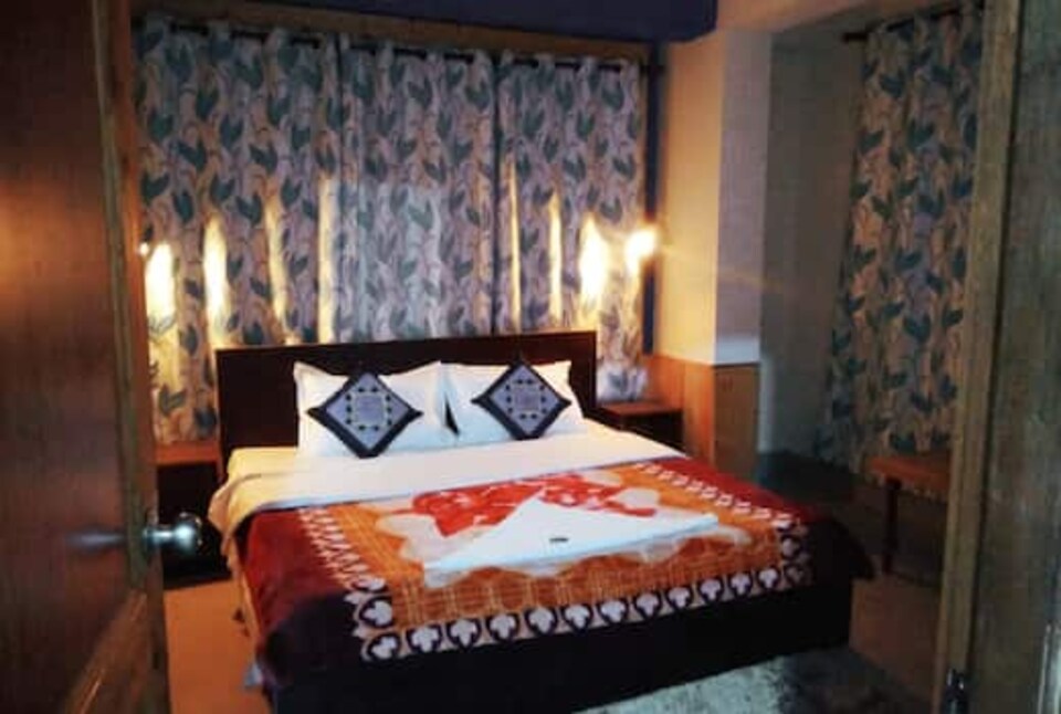 POP 80924F Winter Haven Cottage, Mall Road Manali Cluster, Manali