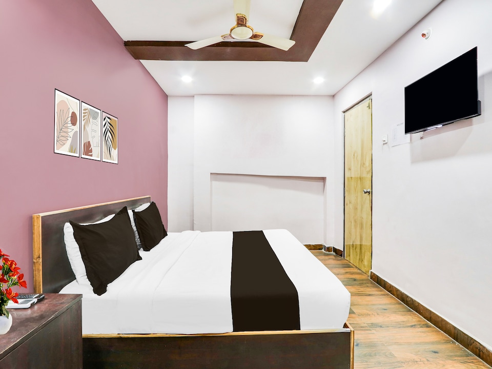 Collection O Hanamkonda Near NIT, Nakkalagutta Hanamkonda Warangal, Warangal