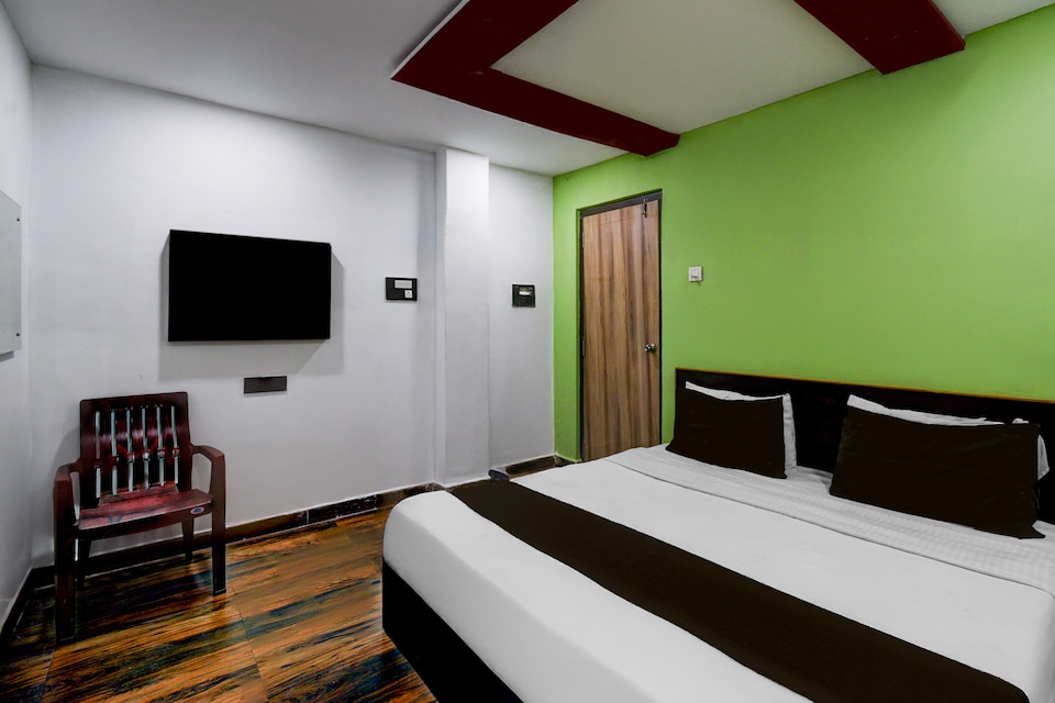 Collection O Warangal City Centre Formerly Srikara Grand, Nakkalagutta Hanamkonda Warangal, Warangal