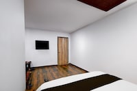 Collection O Warangal City Centre Formerly Srikara Grand