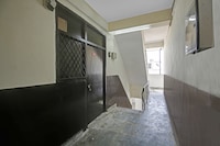 Hotel O ROYAL 18