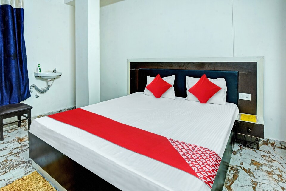 Live on PAT1072, Bailey Road, Patna