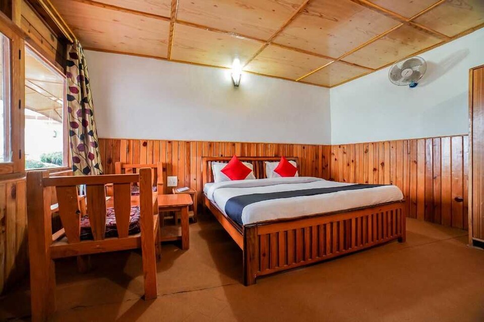 POP 80931F Hotel Blossom Resort , Kausani, Kausani