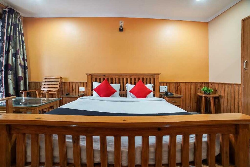 POP 80931F Hotel Blossom Resort , Kausani, Kausani