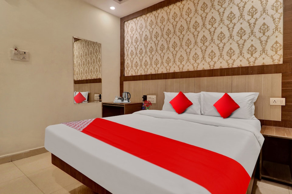 Hotel O Rainbow Lavish, Shamshabad, Hyderabad
