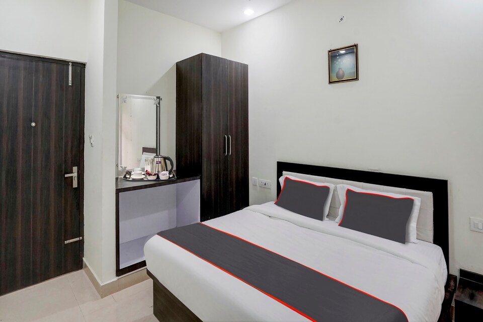 Townhouse Atharv Palace, Indira Nagar Lucknow, Lucknow