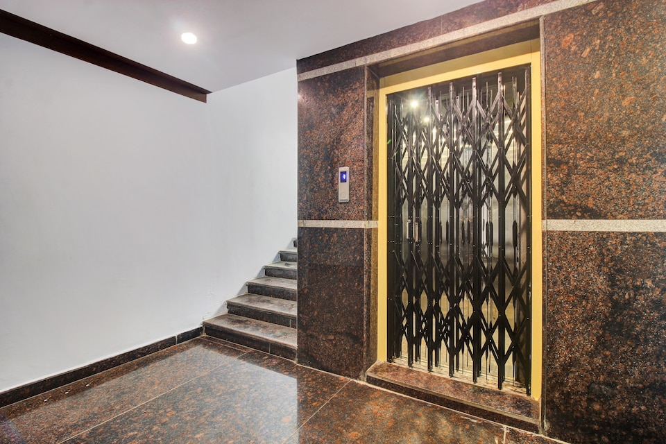 OYO 809401 Hotel Srinika Grand, Shamshabad, Hyderabad