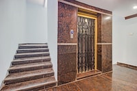 OYO 809401 Hotel Srinika Grand