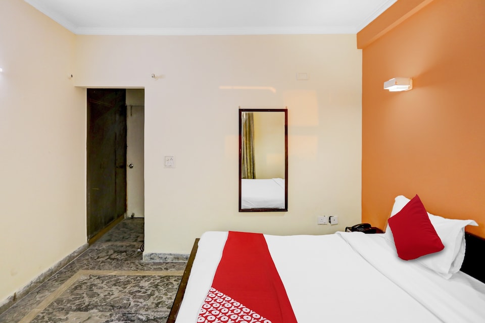 Flagship Signature Villa, Noida City, Noida